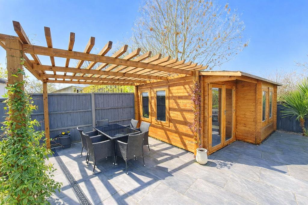 Rear Garden Cabin