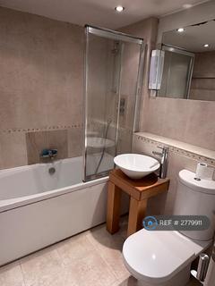 2 bedroom flat to rent, Kensington Court, Enfield, EN2
