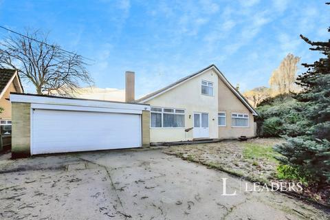 4 bedroom bungalow for sale, The Links, Mansfield, Nottinghamshire