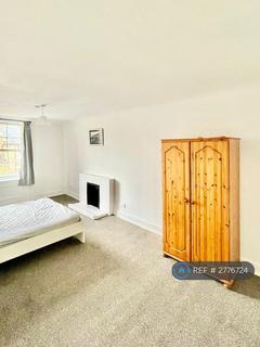 2 bedroom flat to rent, Otago Street, Glasgow, G12