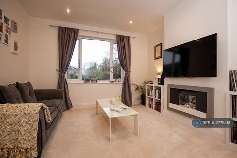 2 bedroom flat to rent, Strawberry Vale, Twickenham - Strawberry Hill, TW1