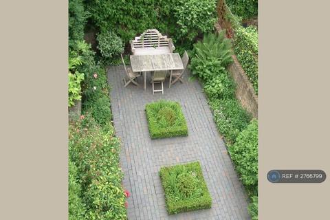 undefined, Shirlock Road, London, NW3