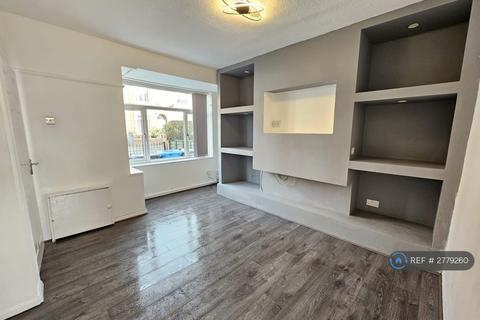 2 bedroom terraced house to rent, Lancaster Street, Chadderton, Oldham, OL9