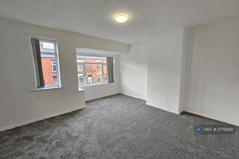2 bedroom terraced house to rent, Lancaster Street, Chadderton, Oldham, OL9