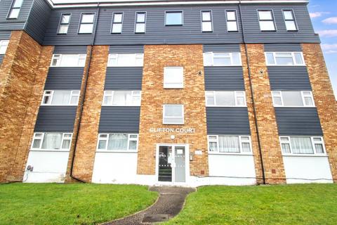 2 bedroom flat to rent, Snakes Lane West, Woodford Green, IG8