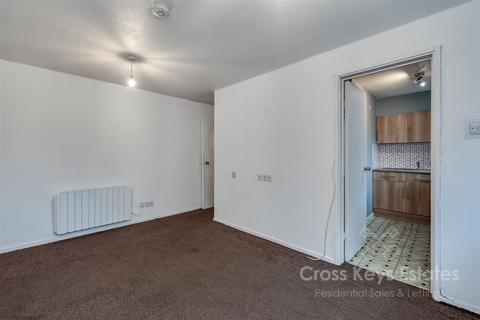 1 bedroom house to rent, Lavington Close, Plympton PL7