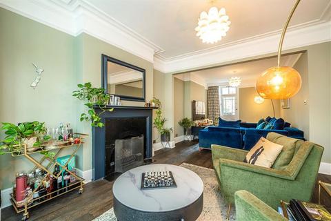 undefined, Holmesdale Road, Teddington TW11