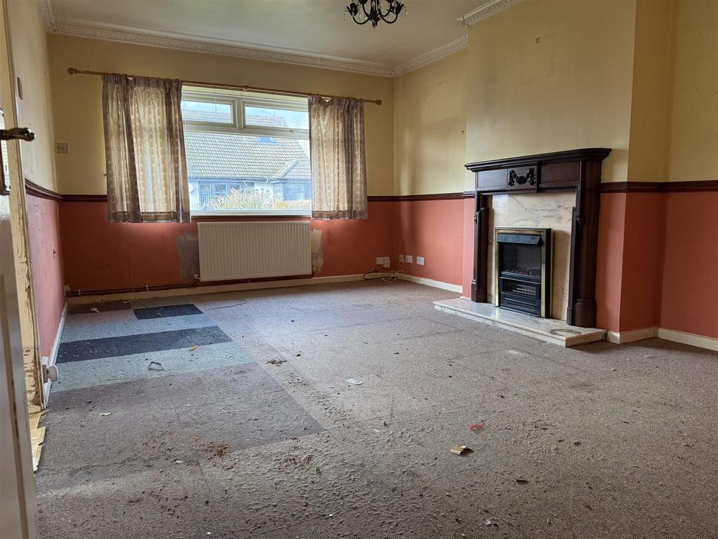 Lounge Dining Room