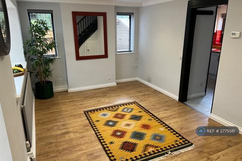 3 bedroom semi-detached house to rent, Brecon Close, Dibden Purlieu, Southampton, SO45