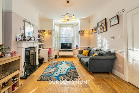 5 bedroom terraced house for sale, Cambridge Road, Wanstead E11