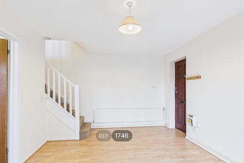 2 bedroom property to rent, Gilberd Road, Colchester, CO2 7LX