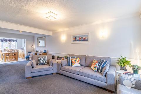 undefined, Biddenden Court, Basildon SS13