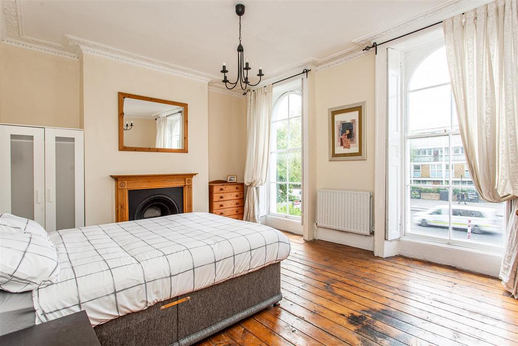 Bedroom (first floor)