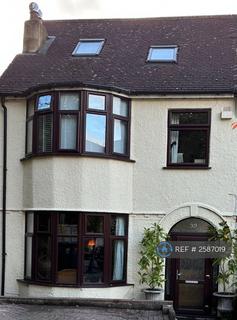 undefined, Grangecliffe Gardens, London, SE25