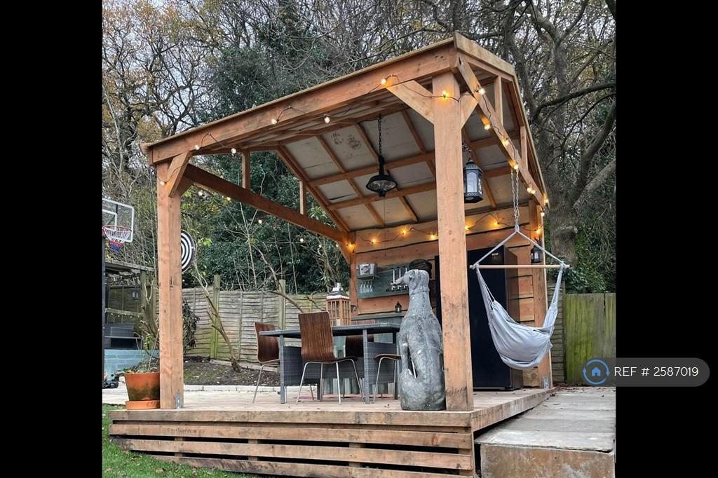 Garden Bar