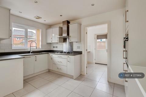 3 bedroom detached house to rent, Avocet Avenue, Liverpool, L19