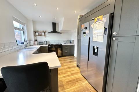 3 bedroom semi-detached house for sale, Wood Green Drive, Cleveleys FY5