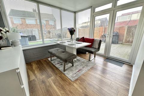 3 bedroom semi-detached house for sale, Wood Green Drive, Cleveleys FY5