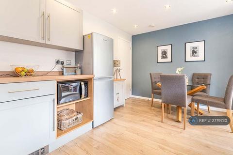 undefined, Rochford Drive, Luton, LU2
