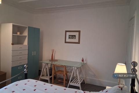 undefined, Wheathill Road, London, SE20