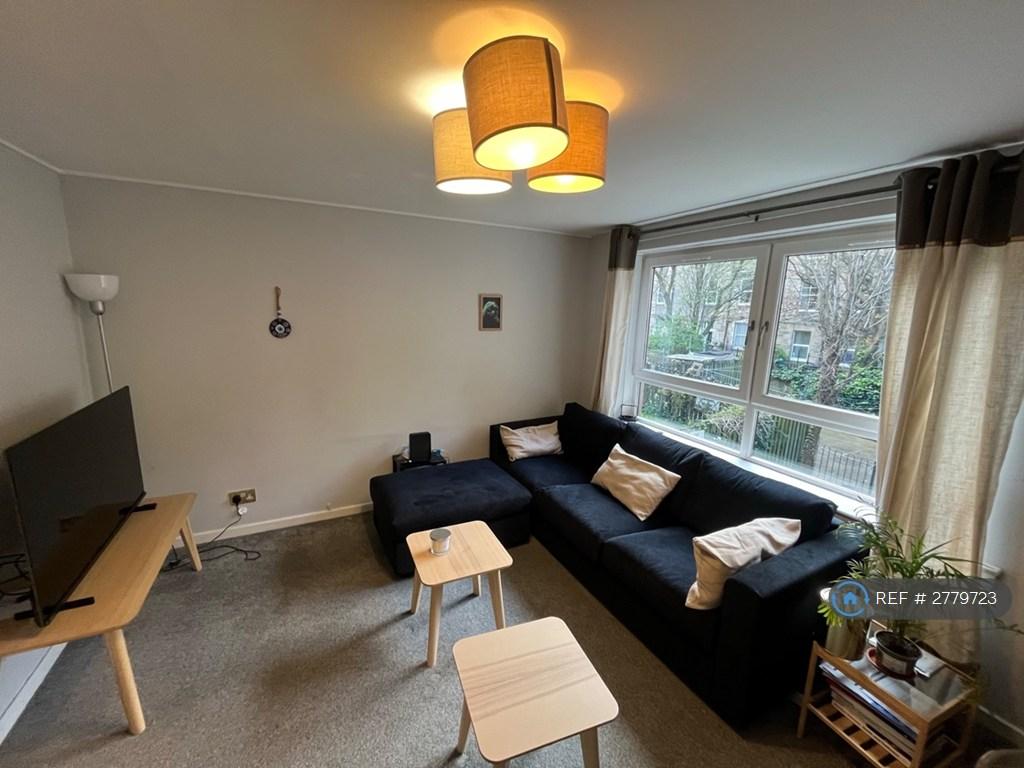 Lounge 1