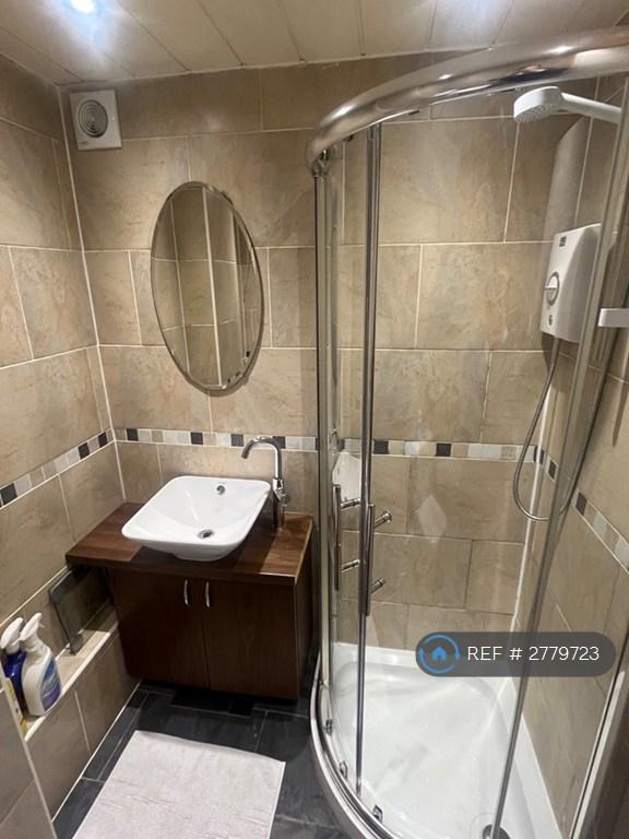 Bathroom 2