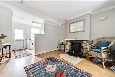 2 bedroom semi-detached house to rent, Weston Road, Olney, MK46