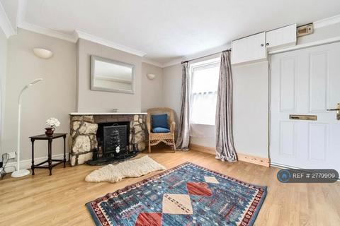 2 bedroom semi-detached house to rent, Weston Road, Olney, MK46