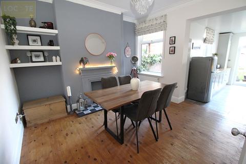 3 bedroom terraced house for sale, Delamere Road, Flixton