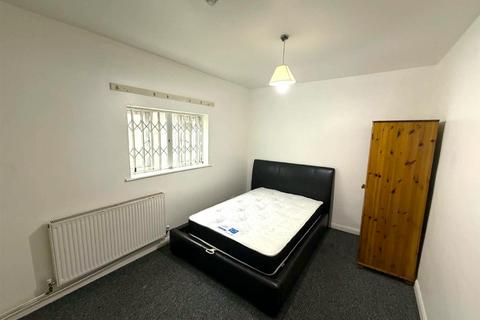 1 bedroom flat to rent, 290 Edward Road, Birmingham B5