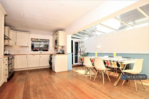 undefined, Hartfield Crescent, London, SW19