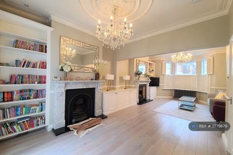 undefined, Hartfield Crescent, London, SW19