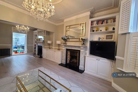 undefined, Hartfield Crescent, London, SW19
