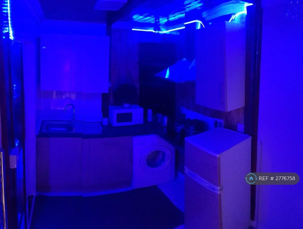 First  Floor Kitchen Light Off