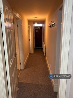 1 bedroom flat to rent, Mostyn Street, Llandudno, LL30
