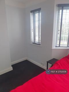 1 bedroom in a flat share to rent, Church Lane, London, NW9
