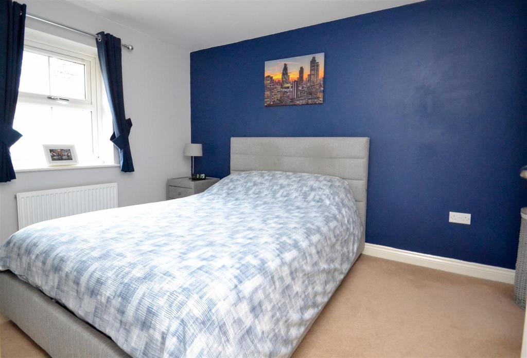 Bed 1 b.JPG