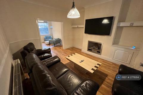 3 bedroom terraced house to rent, Dinorwic Road, Liverpool, L4