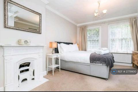 1 bedroom flat to rent, Hetley Road, London, W12