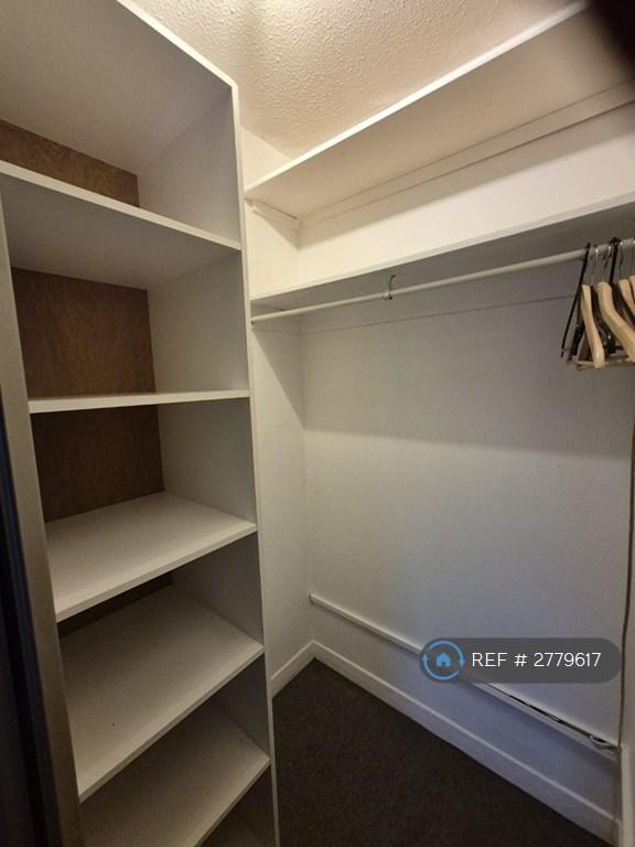 Walk In Wardrobe - Bedroom