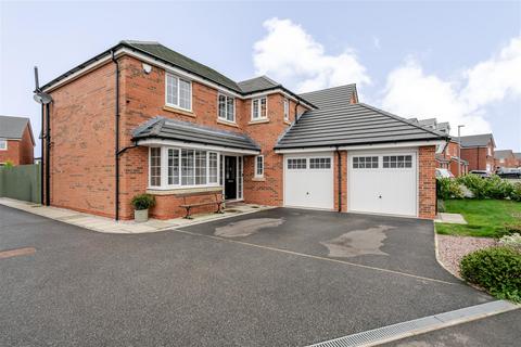 4 bedroom detached house for sale, Waterfield Close, Lowton, Warrington