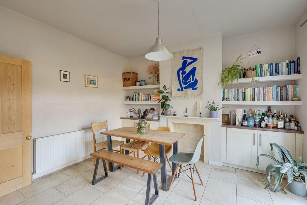 Kitchen & Dining Room