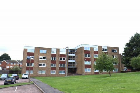 2 bedroom flat to rent, Handcross Road, Luton LU2