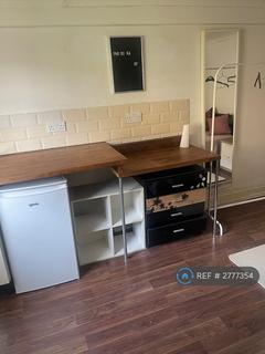 1 bedroom in a house share to rent, Brixton, Brixton, SW2