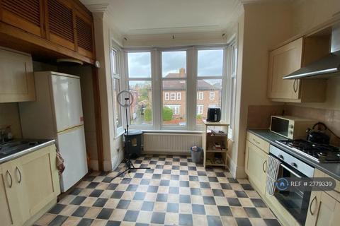 1 bedroom flat to rent, Spen Road, Leeds, LS16