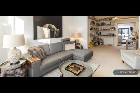 5 bedroom terraced house to rent, Atherton Street, London, SW11
