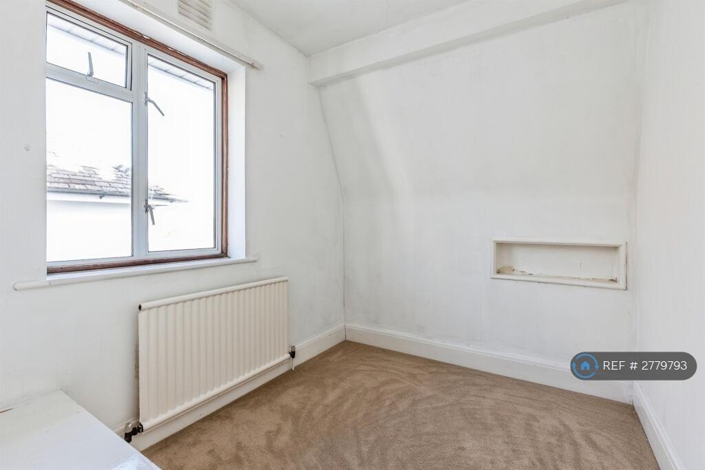 Bedroom4