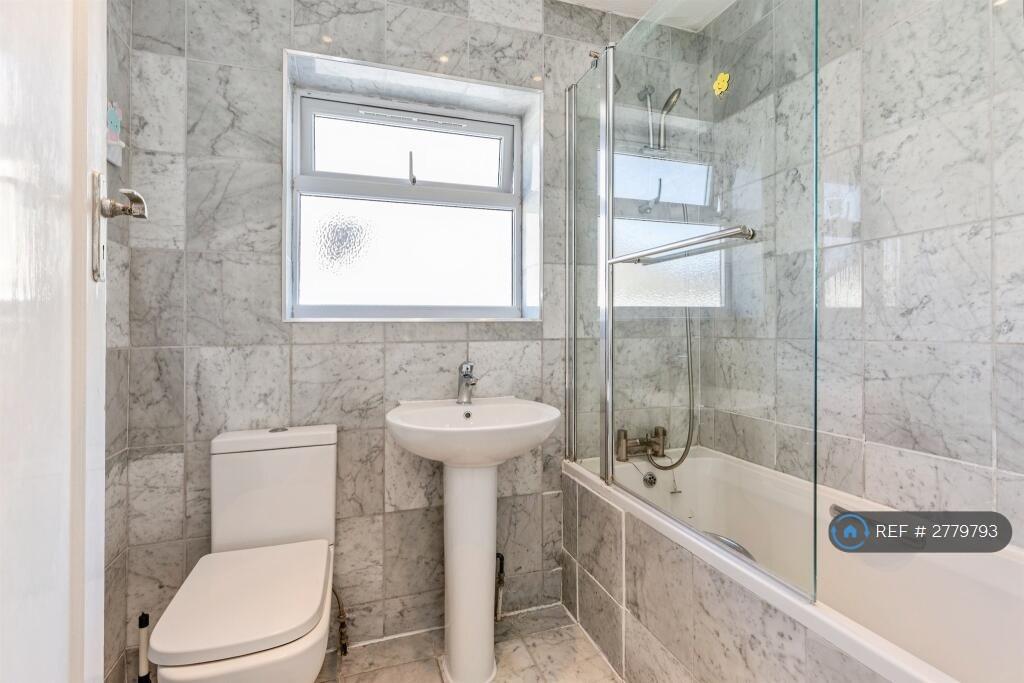 Main Bathroom