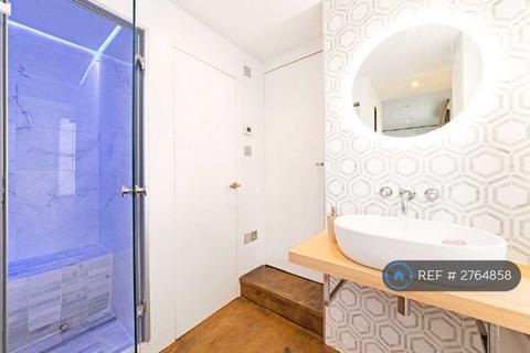 1 bedroom detached house to rent, St. Stephens Gardens, London, W2