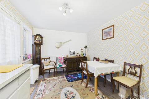 undefined, Shakespeare Road, Basingstoke RG24